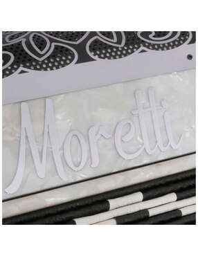 Acordeón Moretti de 31 botones