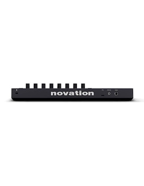 Controlador MIDI Novation Launchkey Mini MK4 25