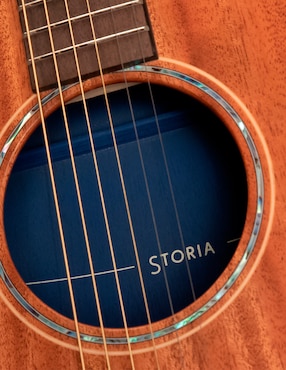Guitarra acústica electroacústica Yamaha Storia II