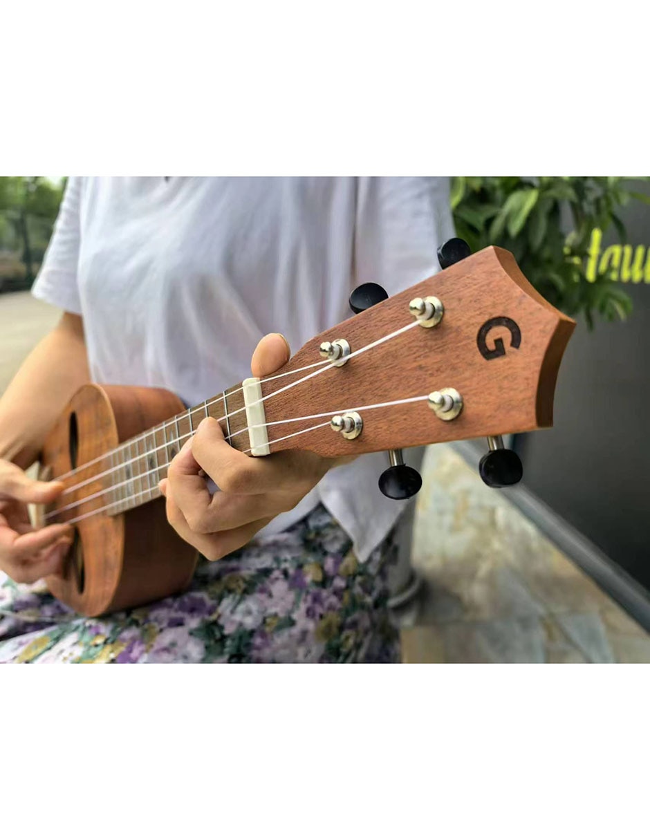 Ukelele 6